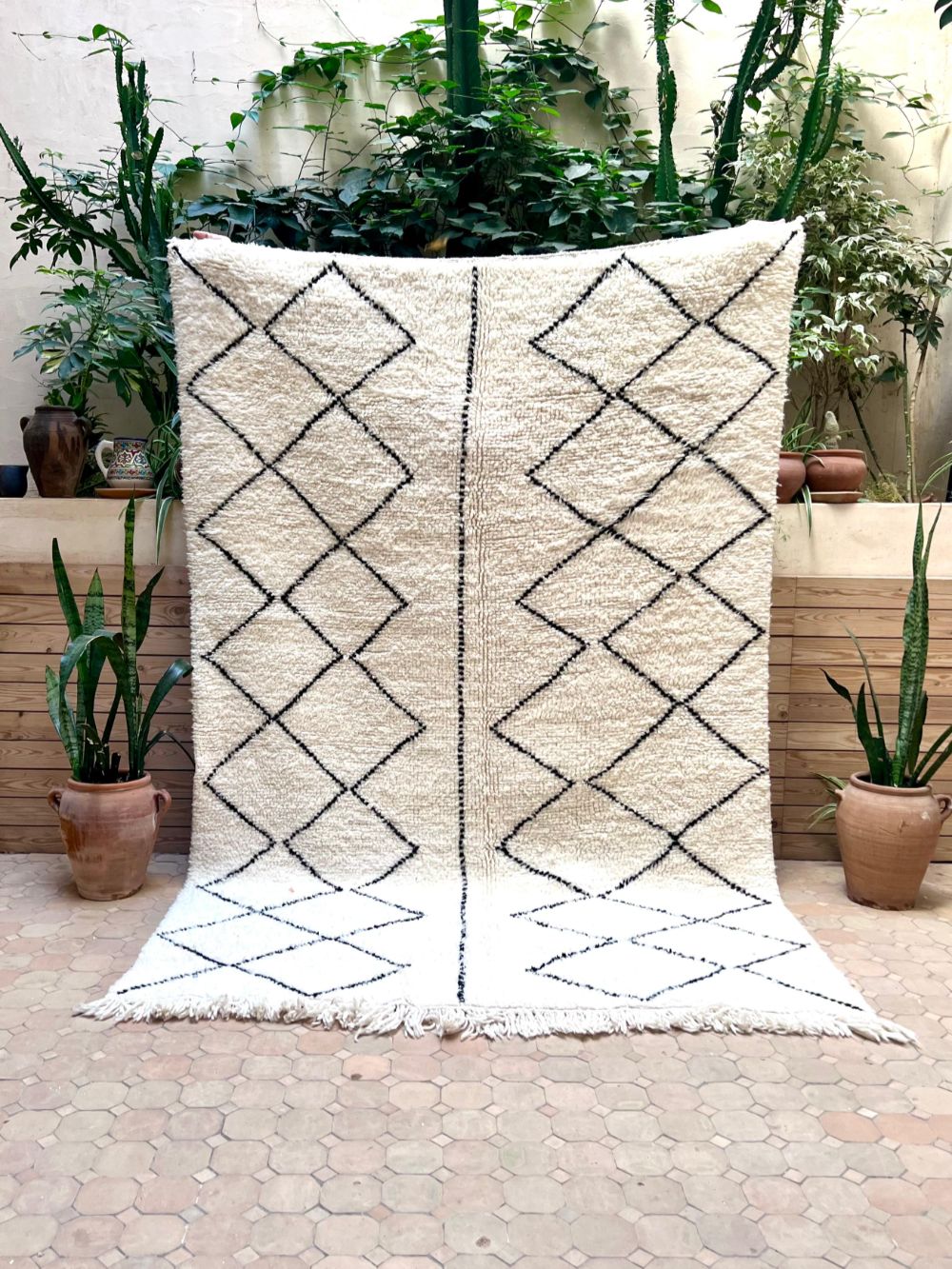 Moroccan Diamond Rug 255x165cm