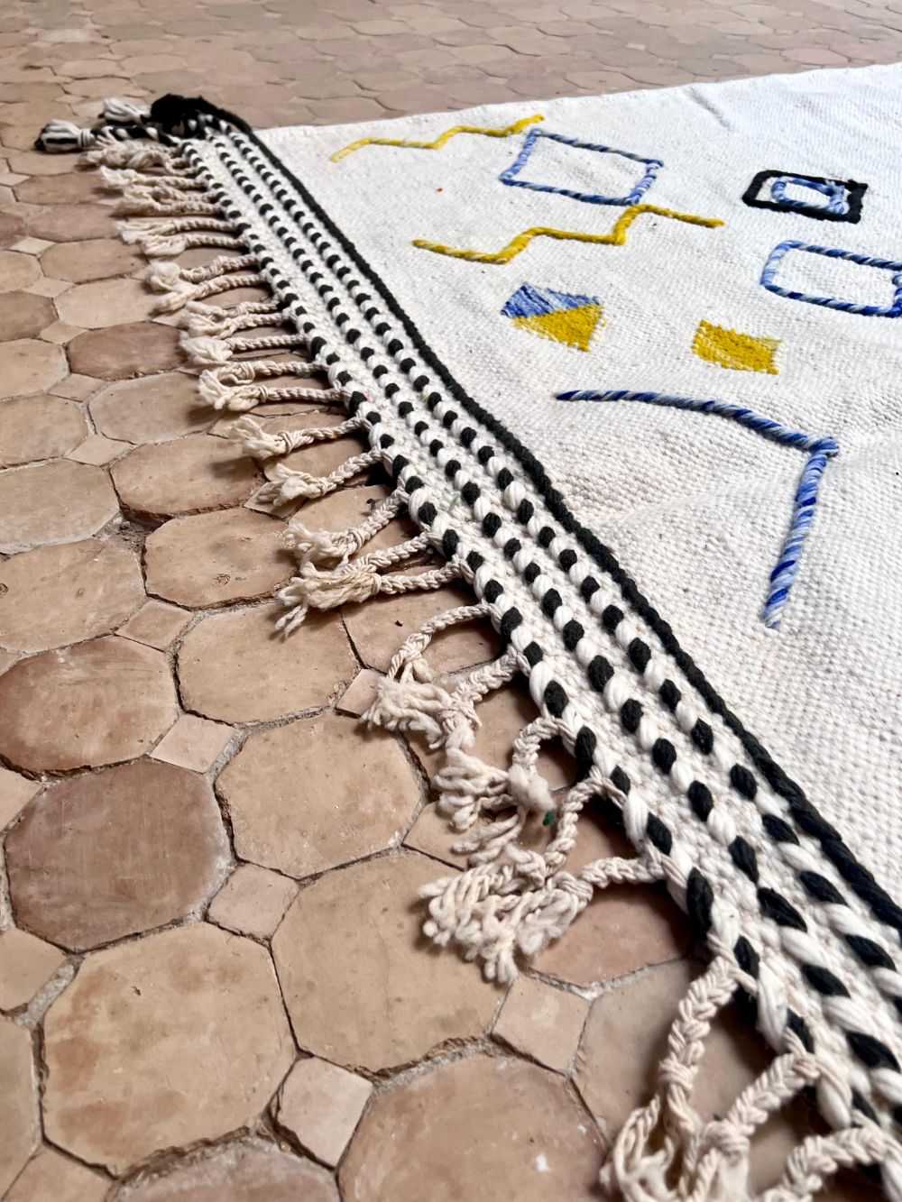 Moroccan Flatweave Rug 205x170cm