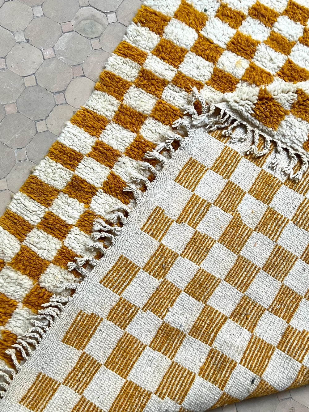 Mittatilaus haluamassasi koossa: ruudullinen-matto