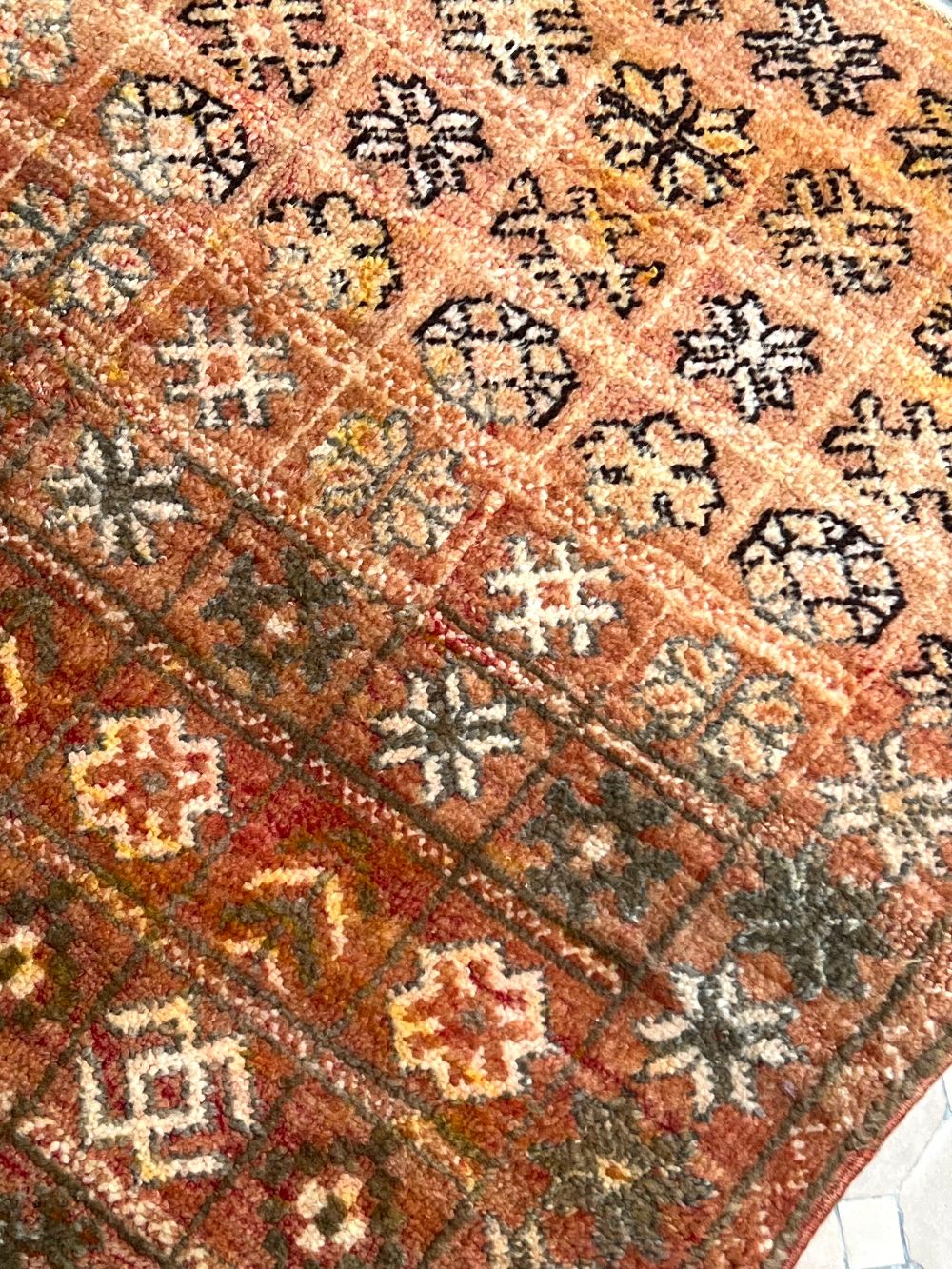 Moroccan Vintage Boujaad Rug 200x125cm