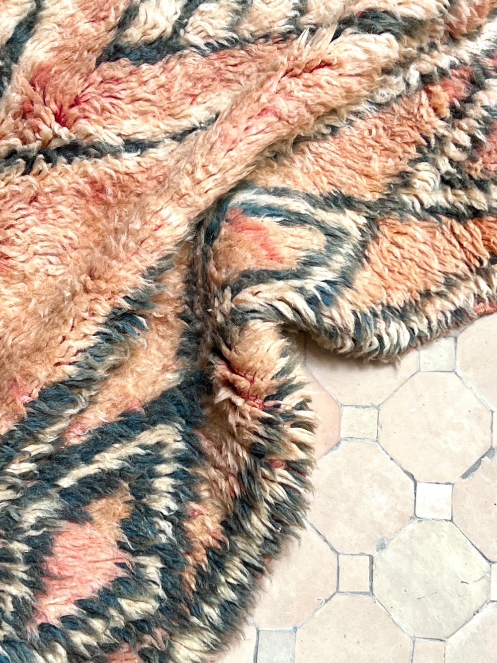 Moroccan Vintage Boujaad Rug 200x120cm