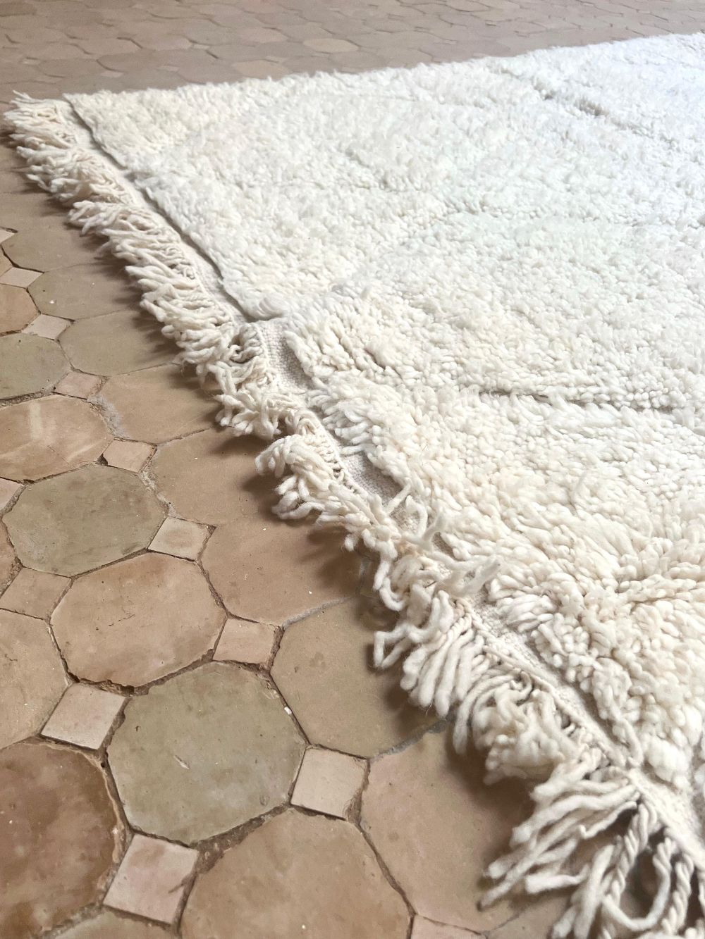 Moroccan All White Rug 295x205cm