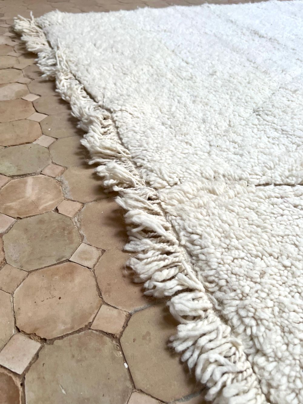 Moroccan All White Rug 285x205cm
