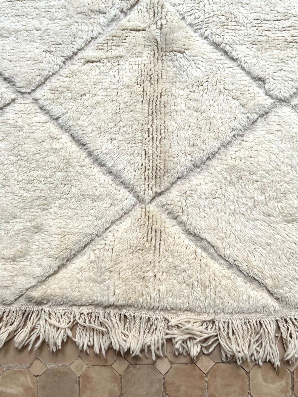 Marokkolainen valkoinen matto 300x205cm