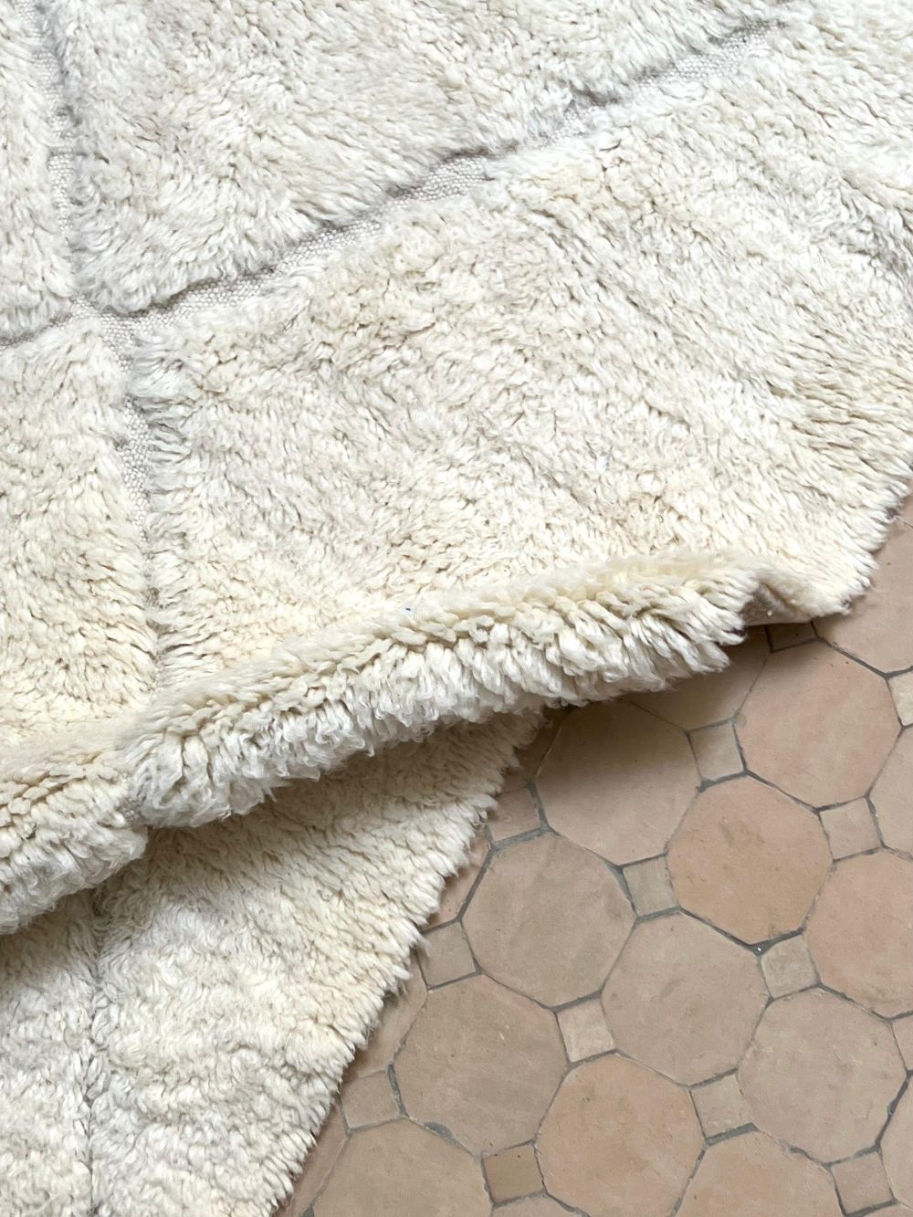 Marokkolainen valkoinen matto 290x190cm