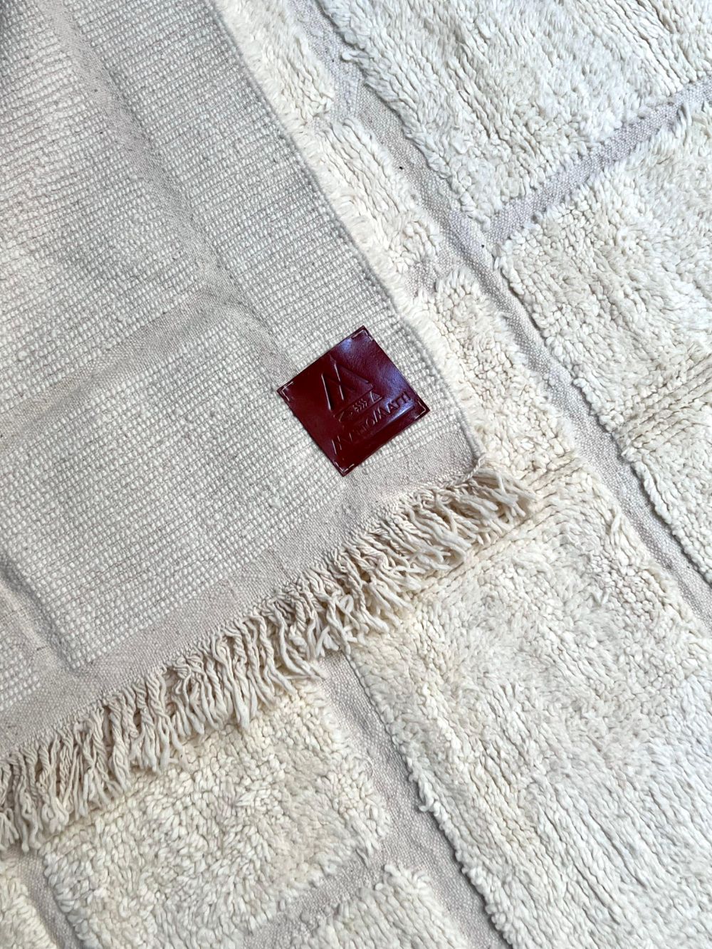 Marokkolainen valkoinen matto 285x200cm