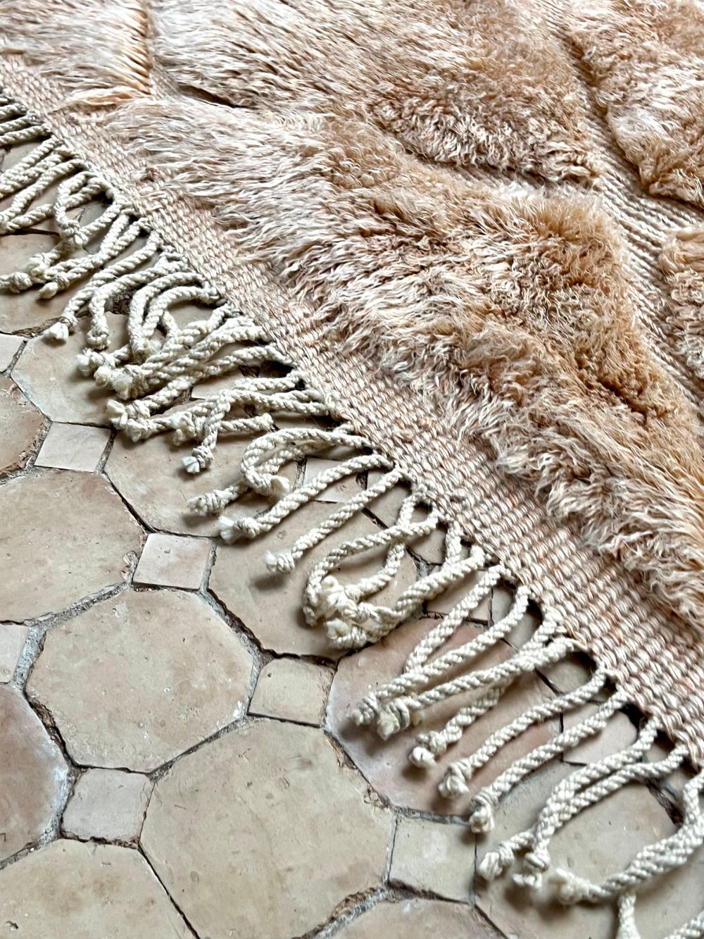 Marokkolainen Mrirt-matto 240x135cm