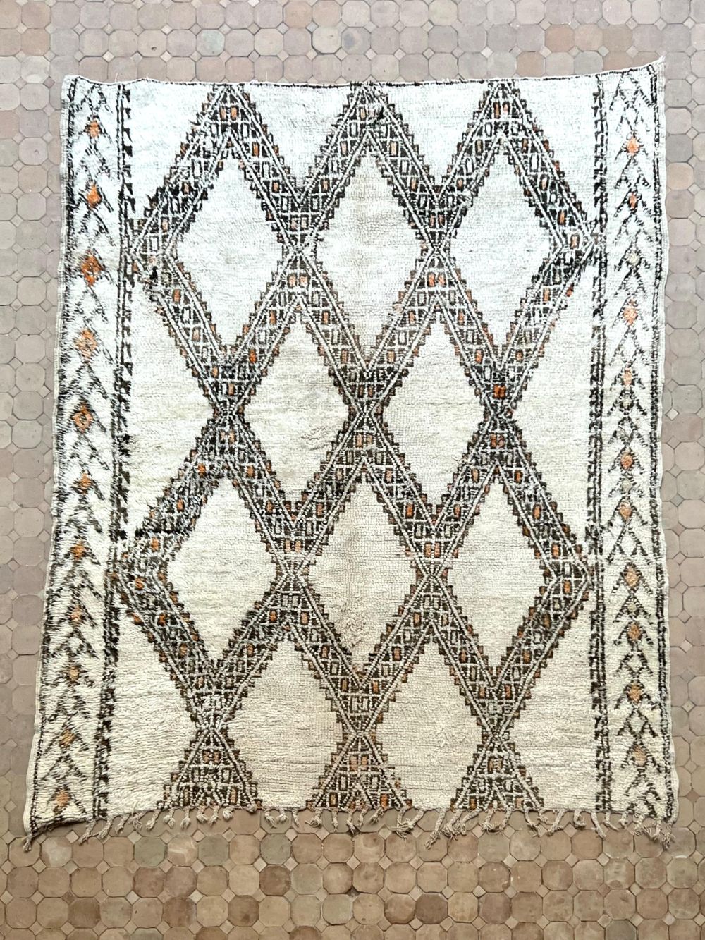 Moroccan Vintage Marmoucha Rug 245x200cm