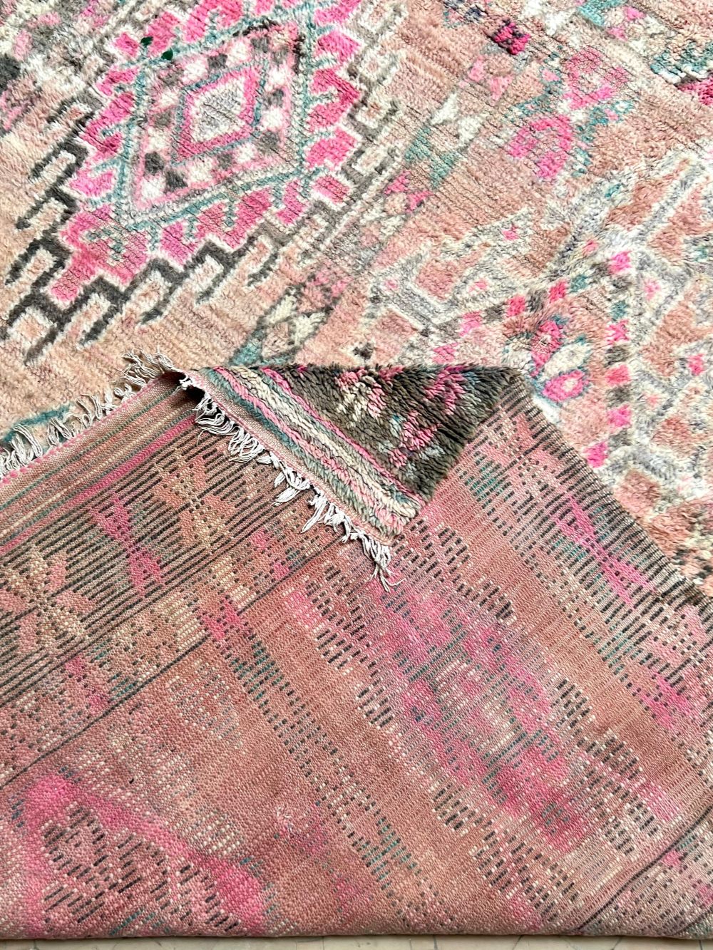 Moroccan Vintage Boujaad Rug 340x190cm