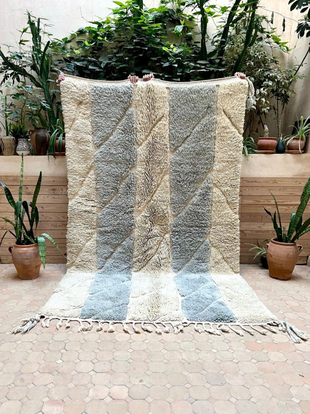 Moroccan Grey and Blue Rug 260x160cm