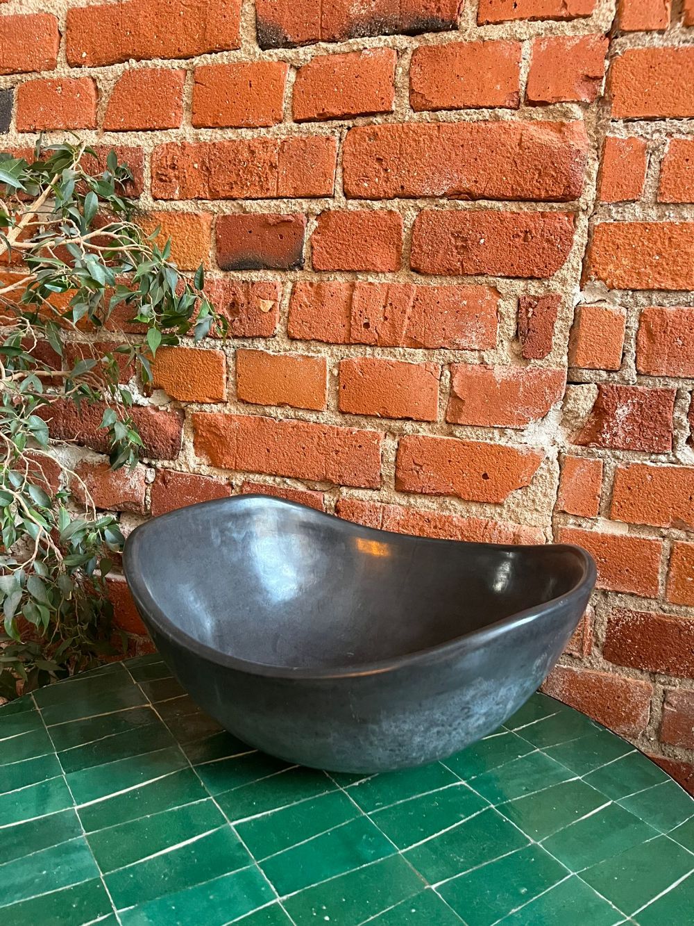 Moroccan Washbasin sink graphite grey Tadelakt