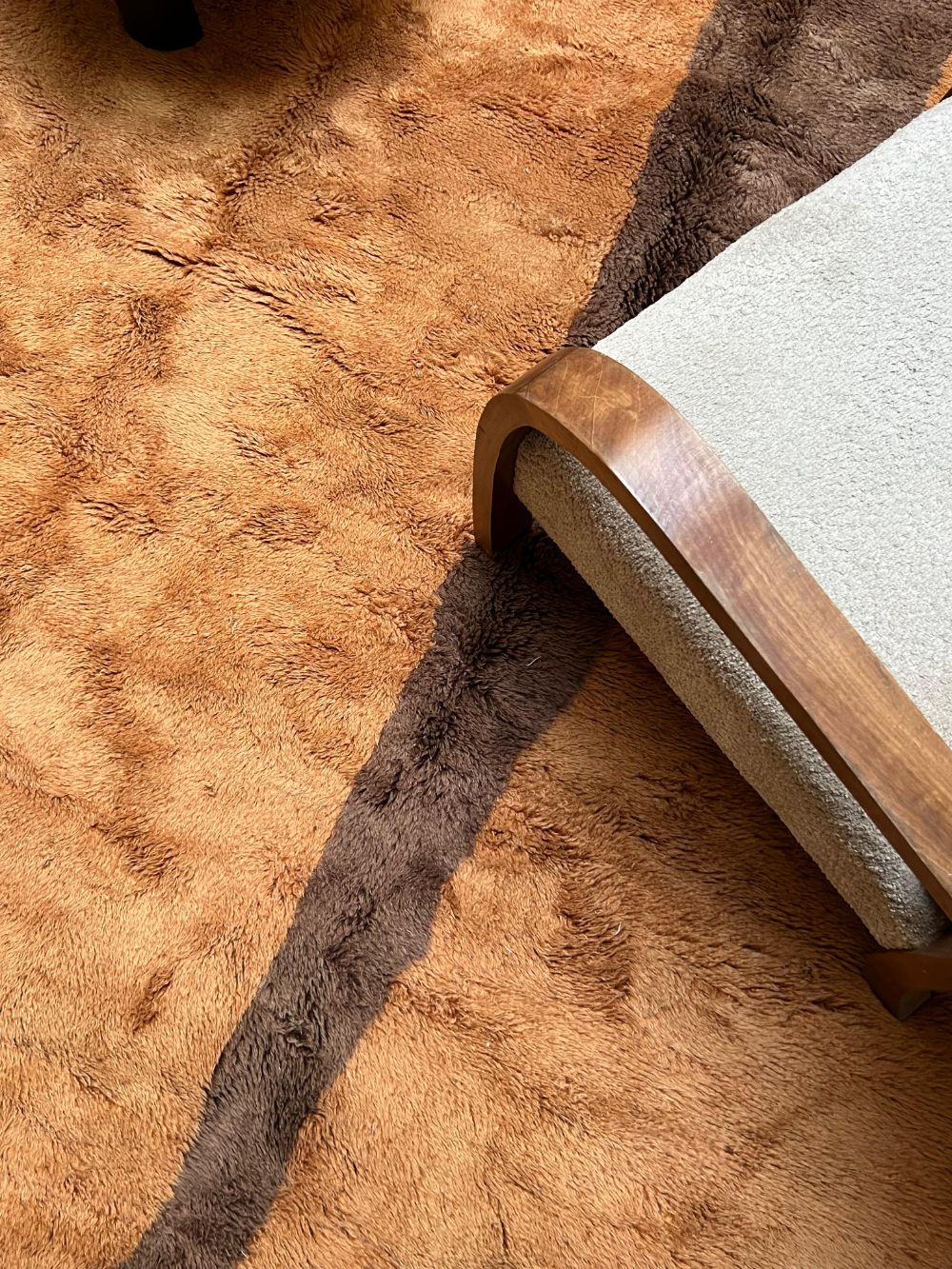 Moroccan Brown Bear Mrirt Rug 400x310cm