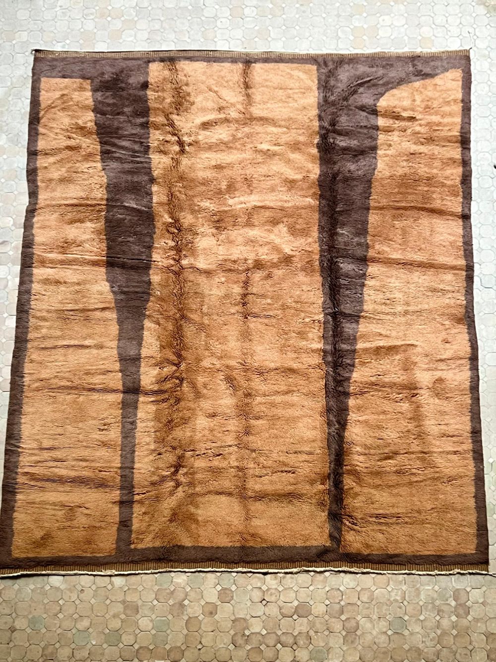 Moroccan Brown Bear Mrirt Rug 400x310cm