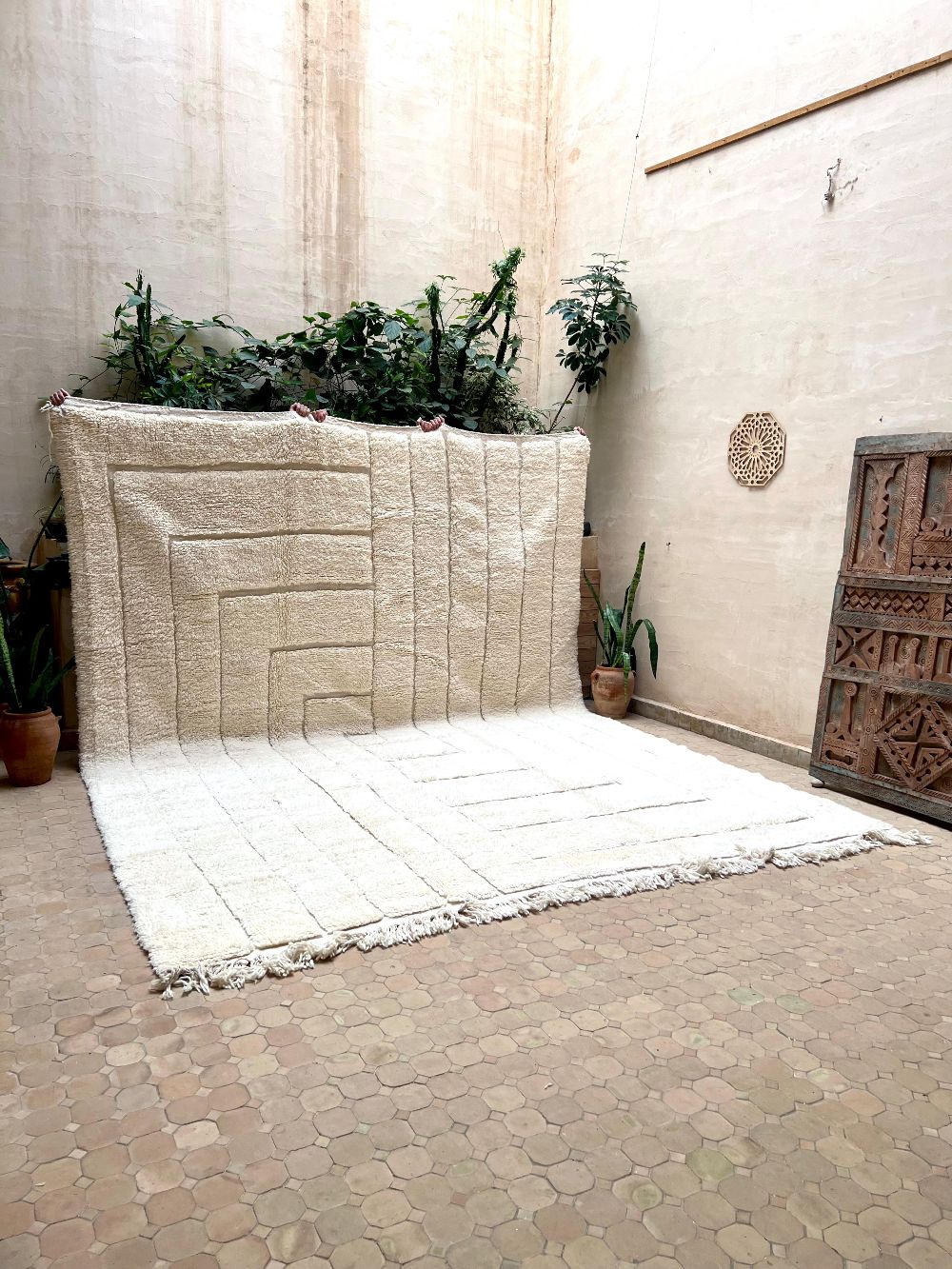 Moroccan All White Rug 400x305cm