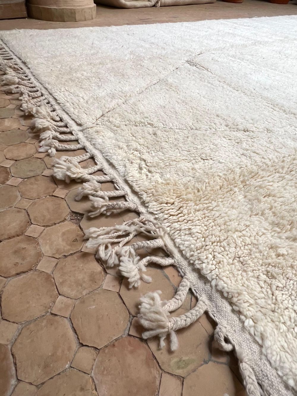 Moroccan All White Rug 405x310cm