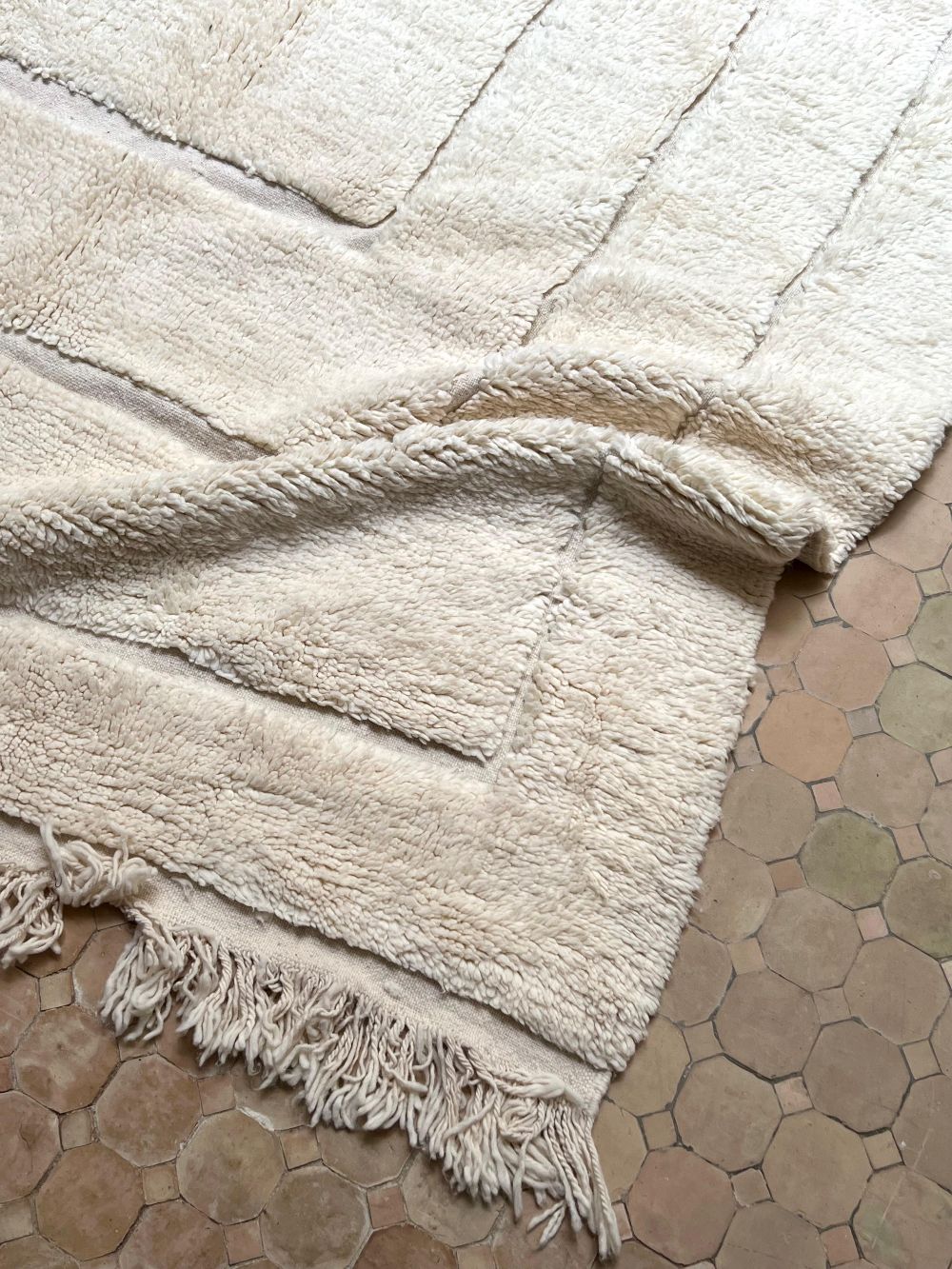 Moroccan All White Rug 400x305cm