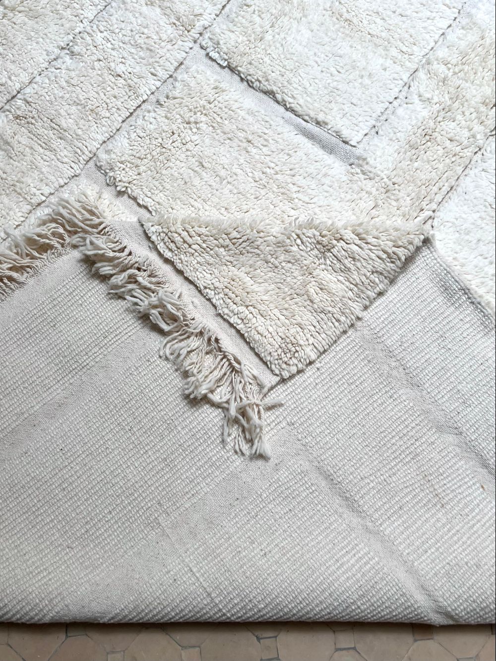 Moroccan All White Rug 400x305cm