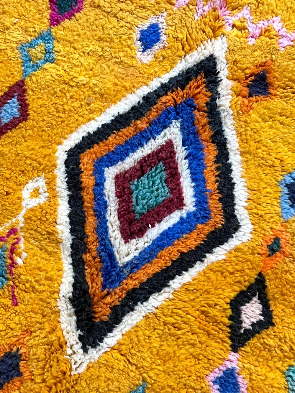 Marokkolainen Metsä Magic matto 235x175cm