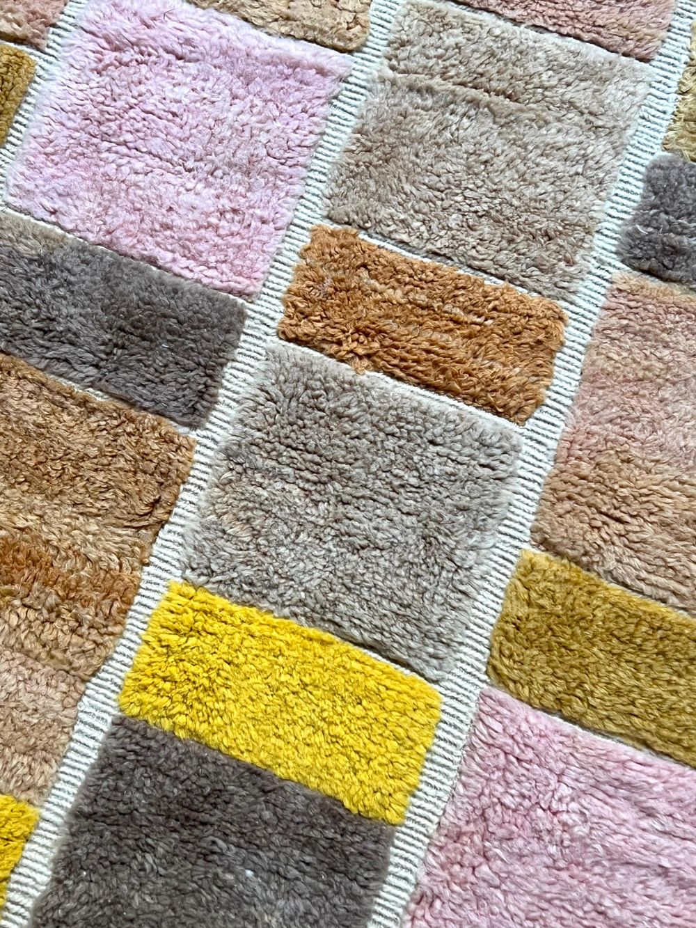 Moroccan Nalle Rug 320x210cm