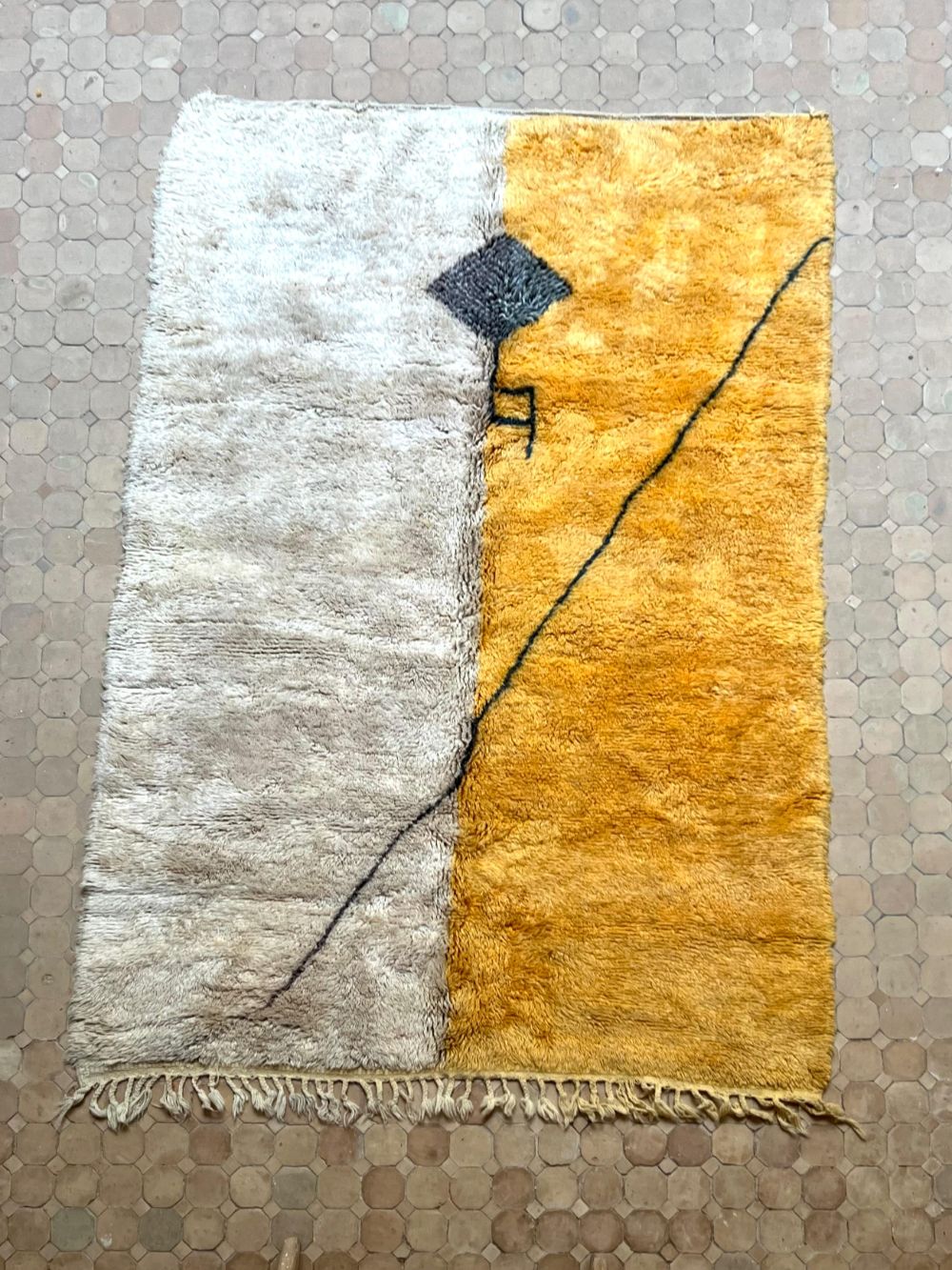Marokkolainen Hanzo-matto 250x170cm