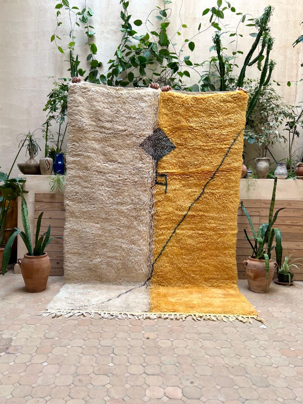 Moroccan Hanzo Rug 250x170cm