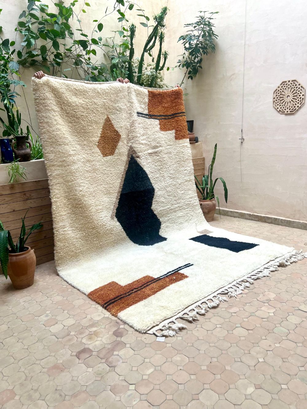 Moroccan Cat Rug 325x215cm