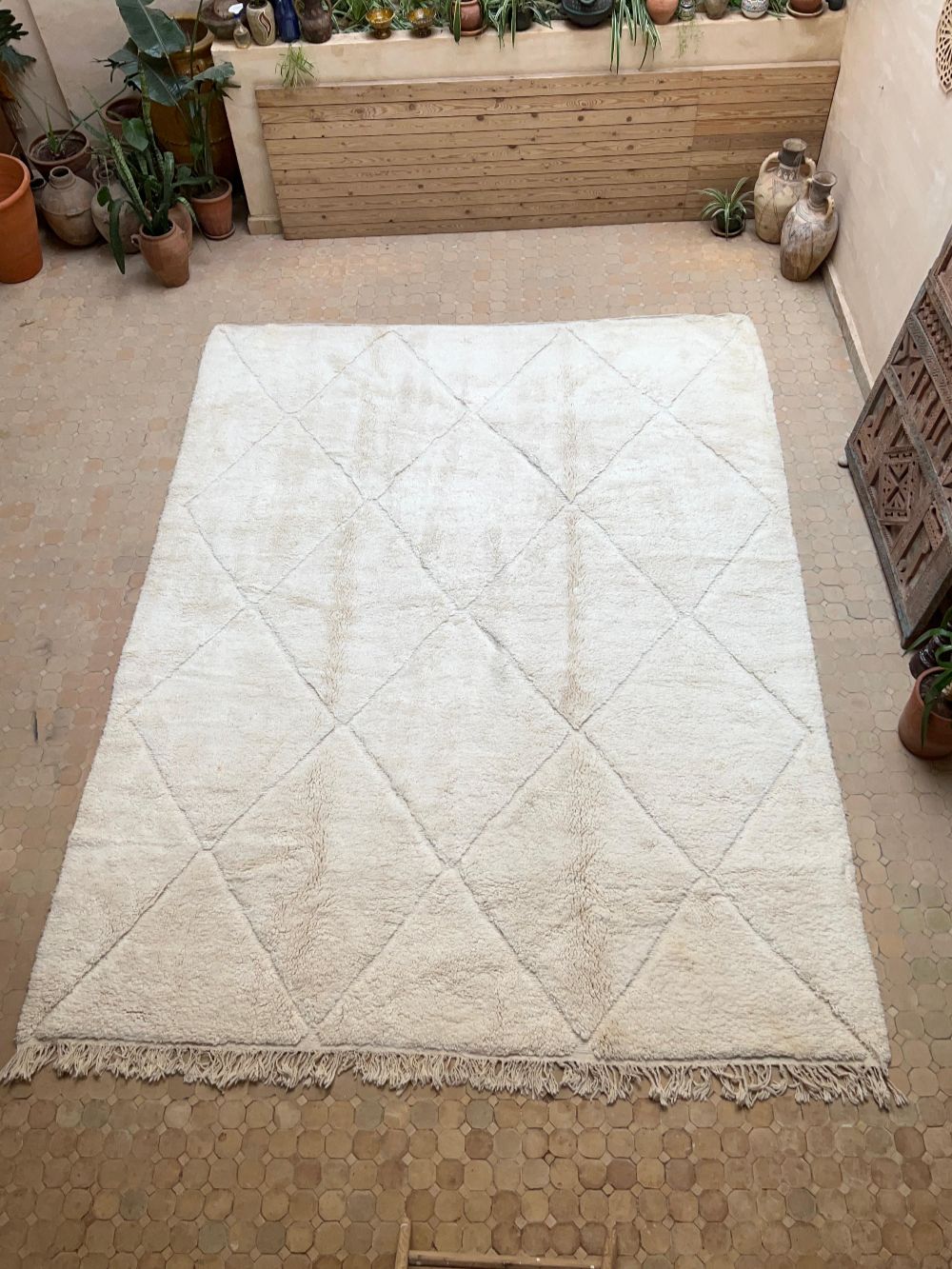 Moroccan All White Rug 400x315cm