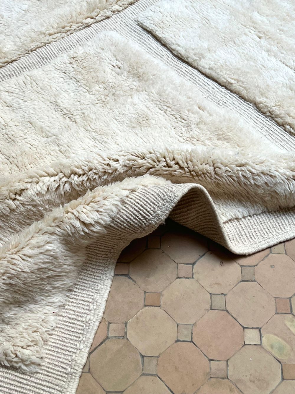 Moroccan Mrirt Rug Polar Bear 305x210cm