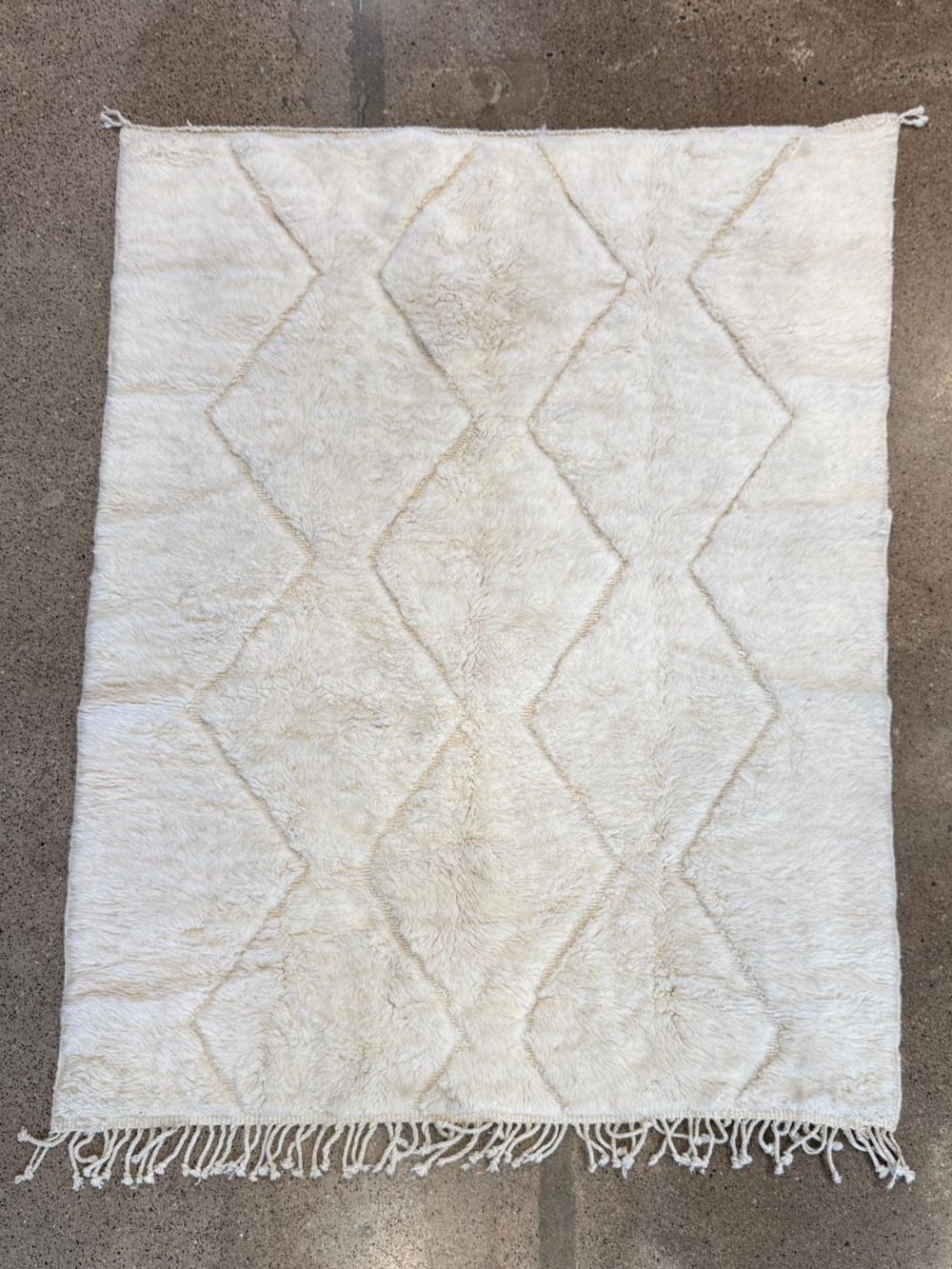 Moroccan Mrirt Rug Polar Bear 235x180cm