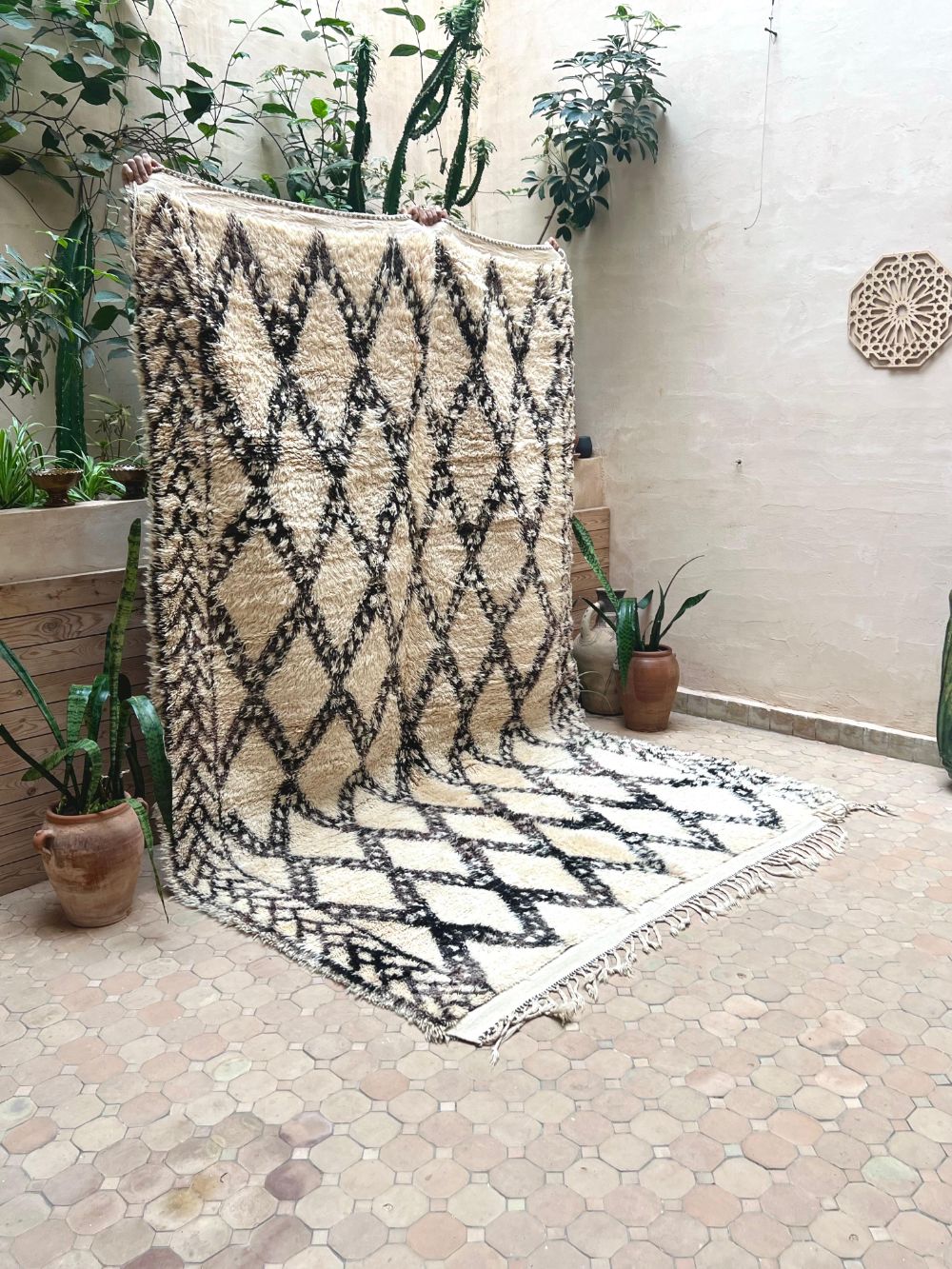 Moroccan Vintage Beni Ouarain Rug 315x195cm