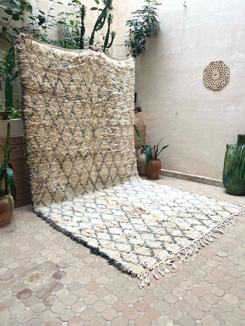 Moroccan Vintage Beni Ouarain Rug 370x190cm