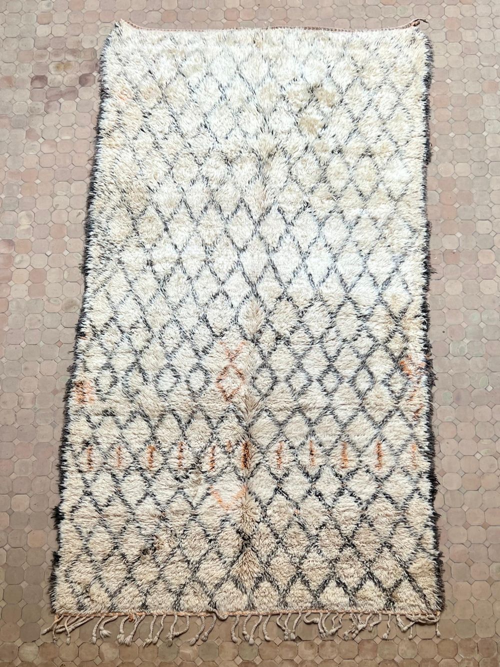 Moroccan Vintage Beni Ouarain Rug 370x190cm