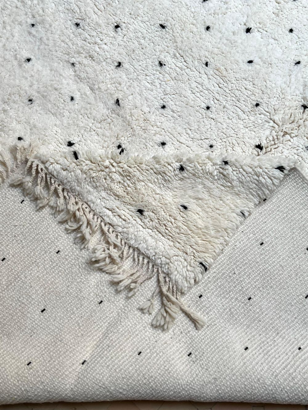 Moroccan Dotted Rug 295x210cm