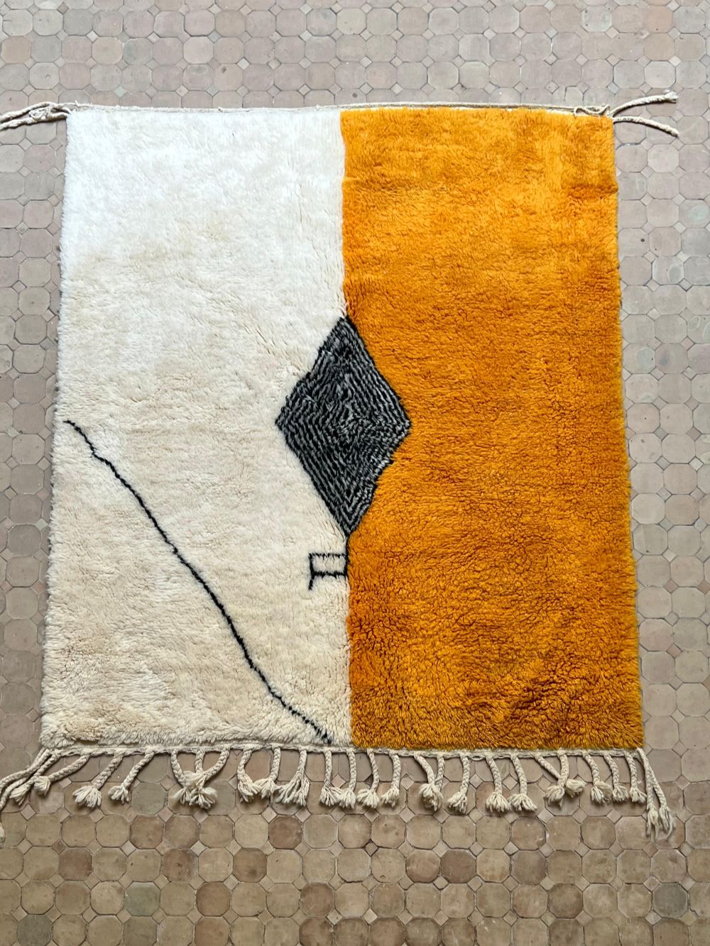 Moroccan Hanzo Rug 210x170cm