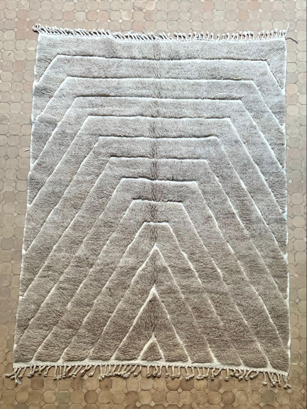 Moroccan Grey Bear Rug 270×205cm