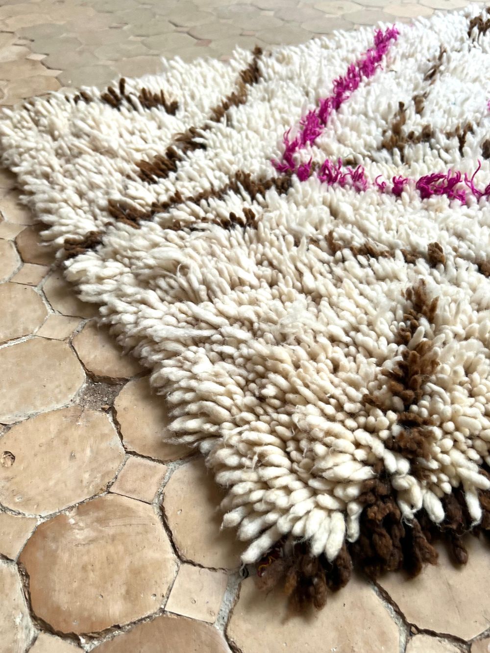 Marokkolainen vintage Azilal-matto 185x75cm