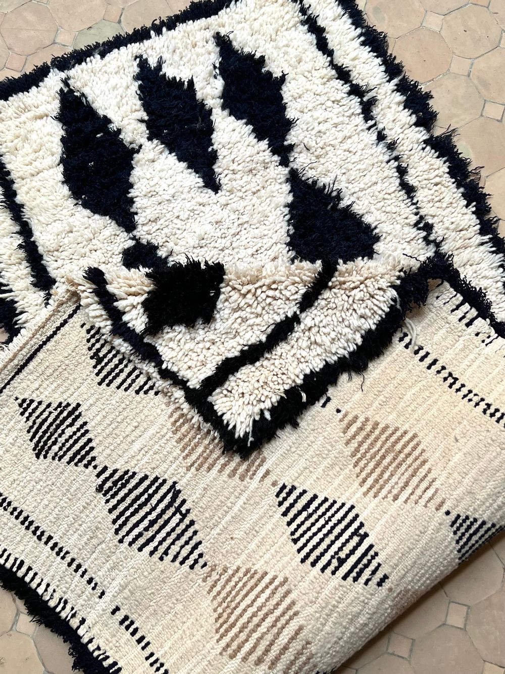 Marokkolainen vintage Azilal-matto 180x75cm