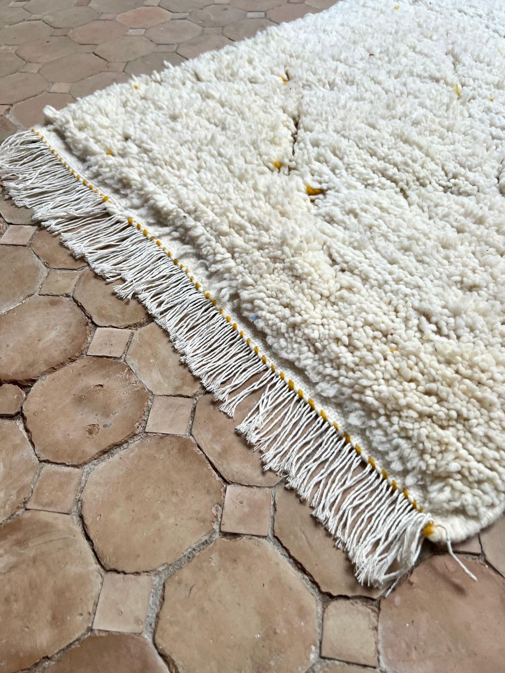 Marokkolainen Azilal-matto 105x70cm