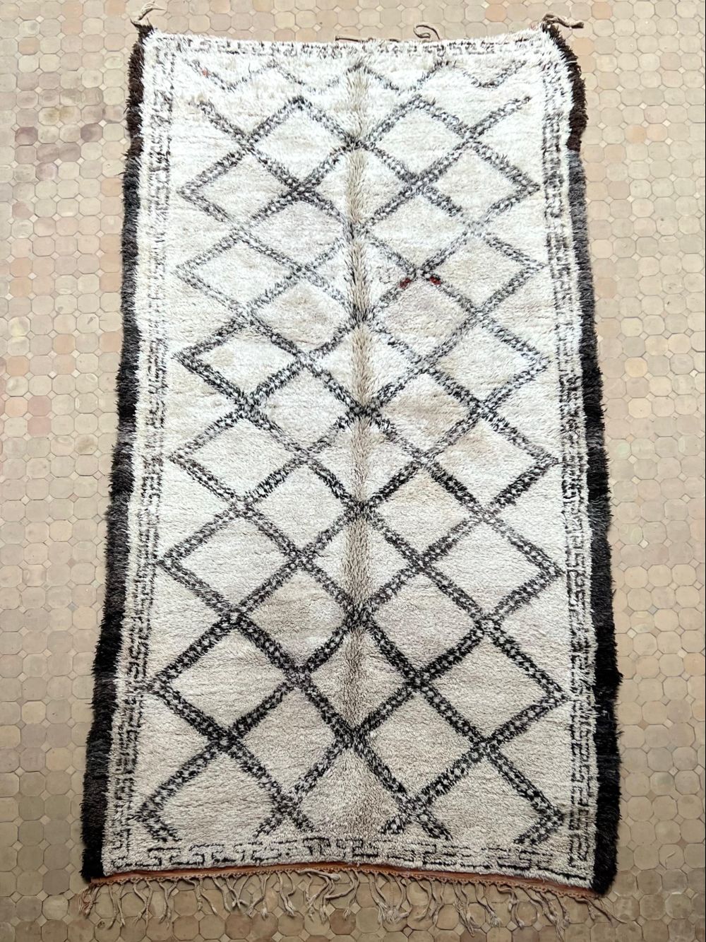 Moroccan Vintage Beni Ouarain Rug 390x200cm