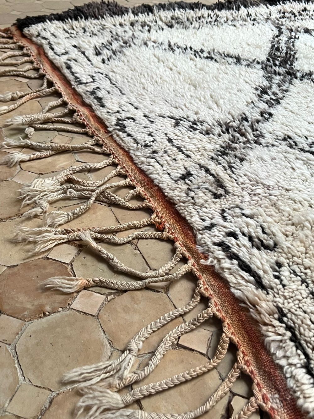 Marokkolainen vintage Beni Ouarain matto 390x200cm