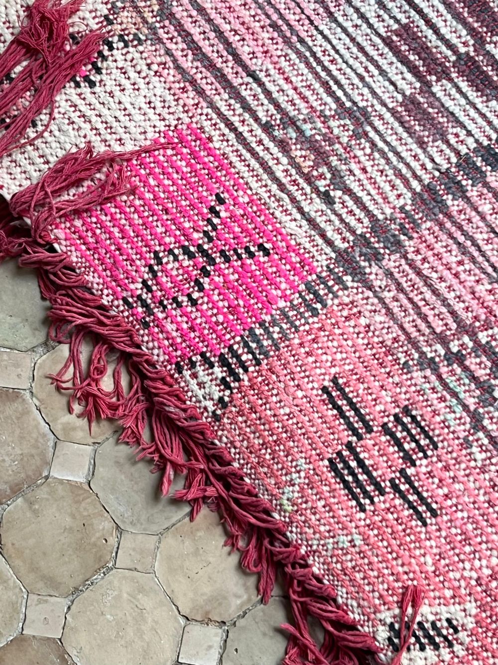 Moroccan Azilal Rug 245x160cm