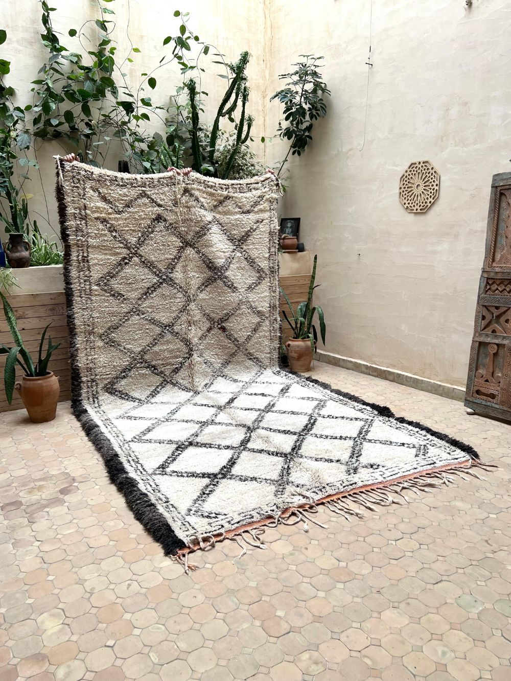 Marokkolainen vintage Beni Ouarain matto 390x200cm