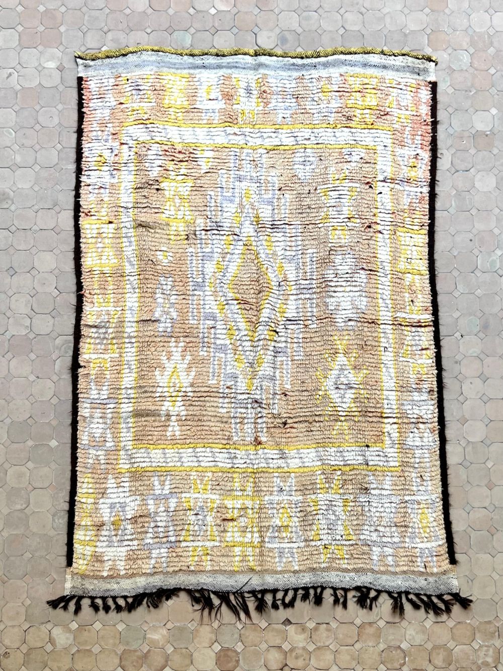 Moroccan Vintage Boujaad Rug 250x160cm