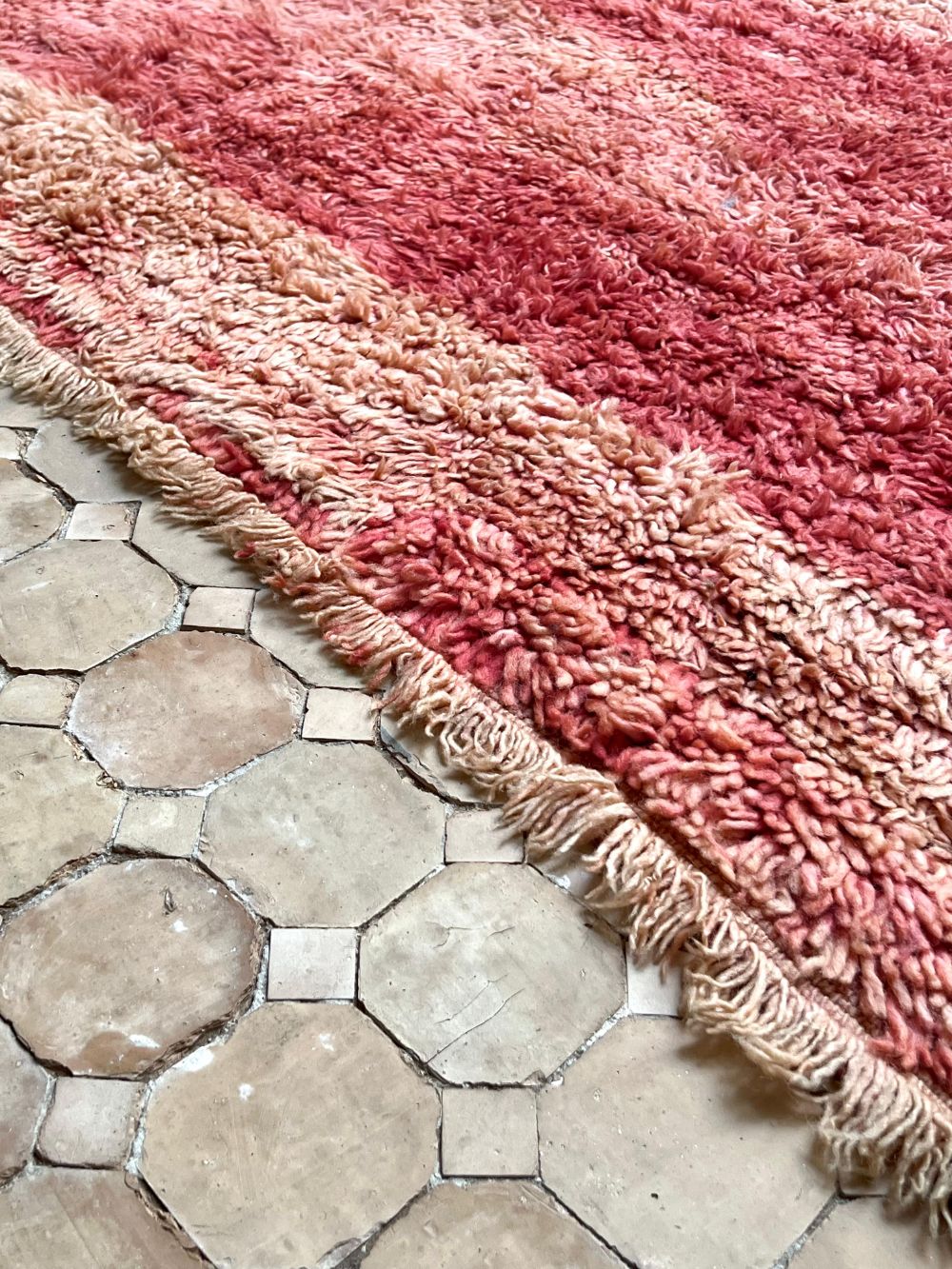 Marokkolainen vintage yksivärinen matto 335x210cm