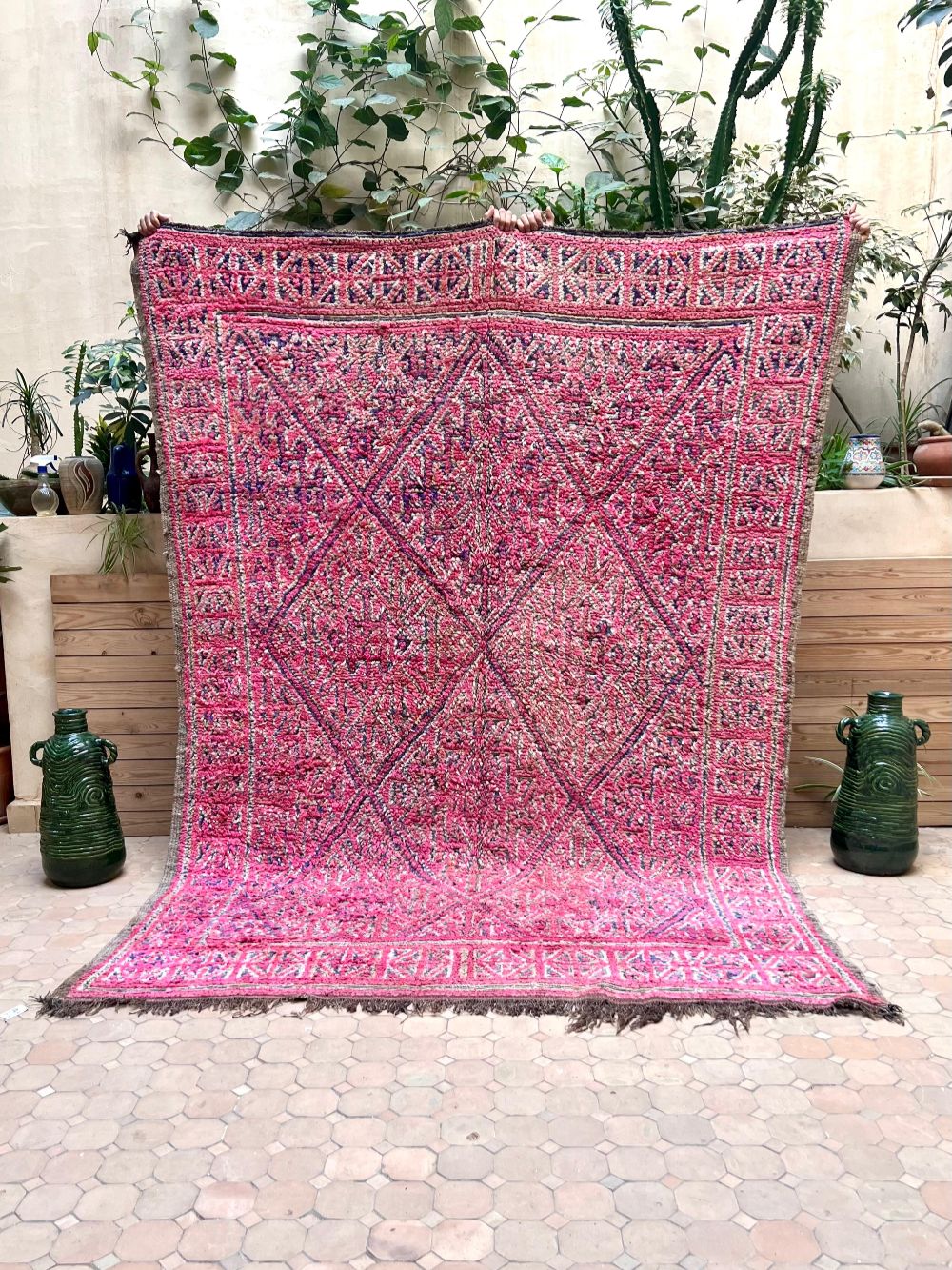 Moroccan Vintage Zayane Rug 270x165cm