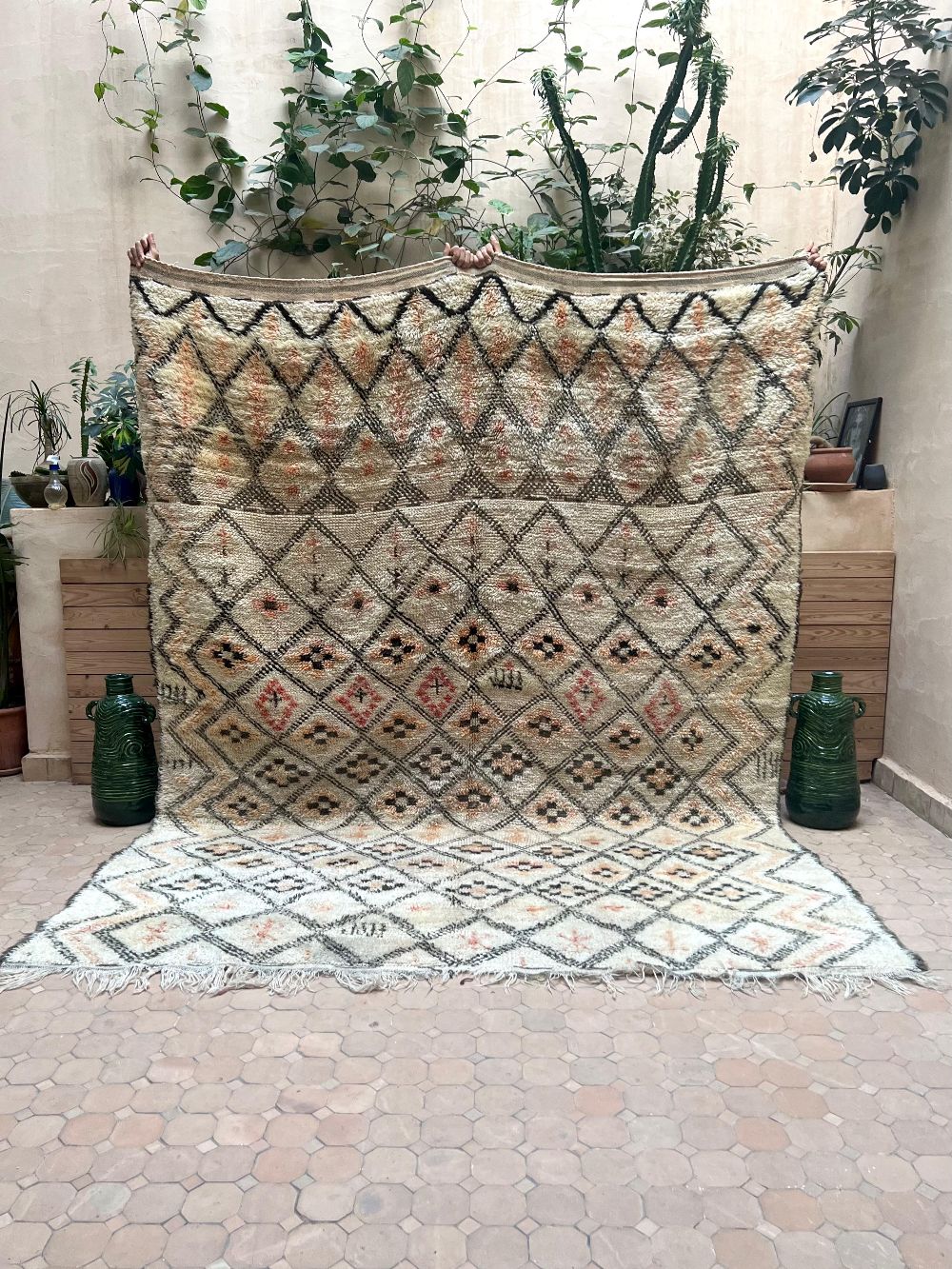 Moroccan Vintage Beni Ouarain Rug 285x220cm