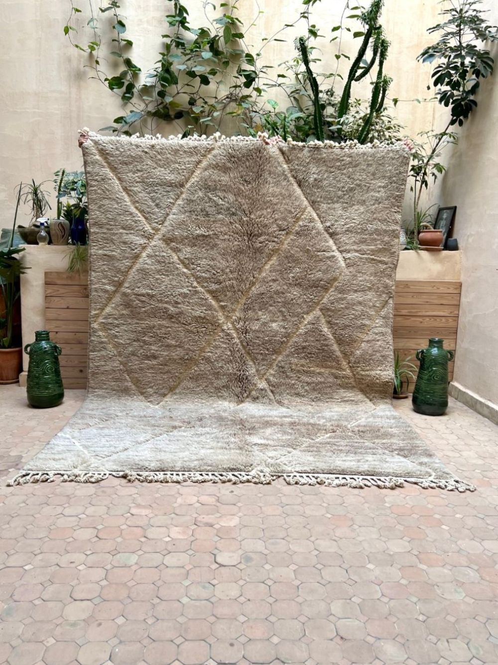 Moroccan Grey Bear Mrirt Rug 300x215cm