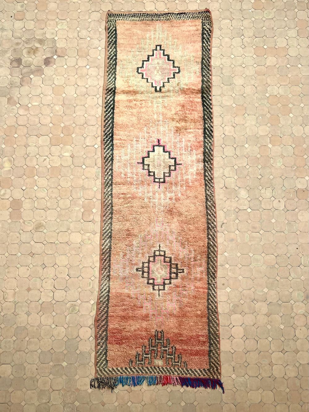 Moroccan Vintage Boujaad runner Rug 330x95cm