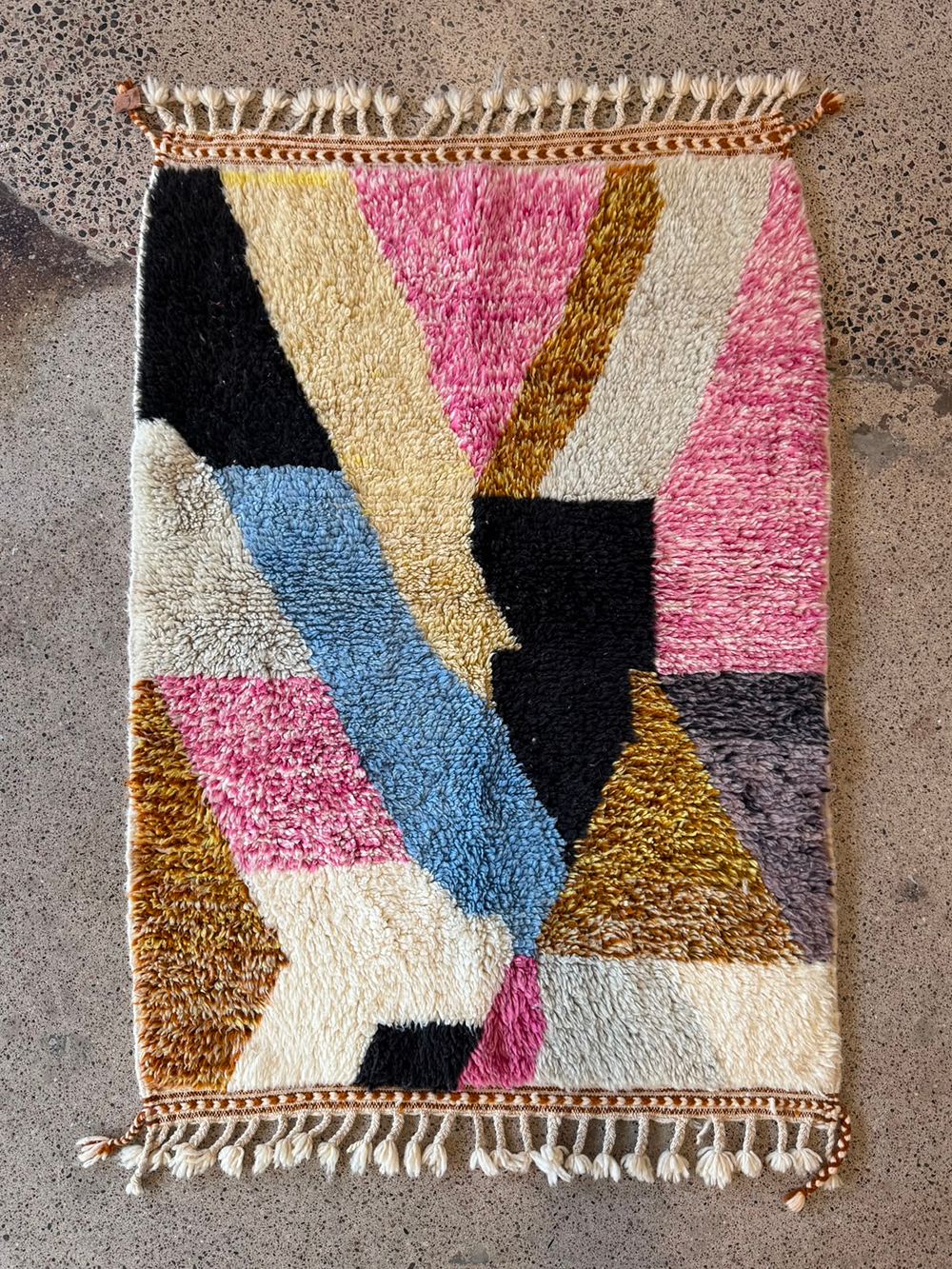 Moroccan Boujaad Rug 160x115cm