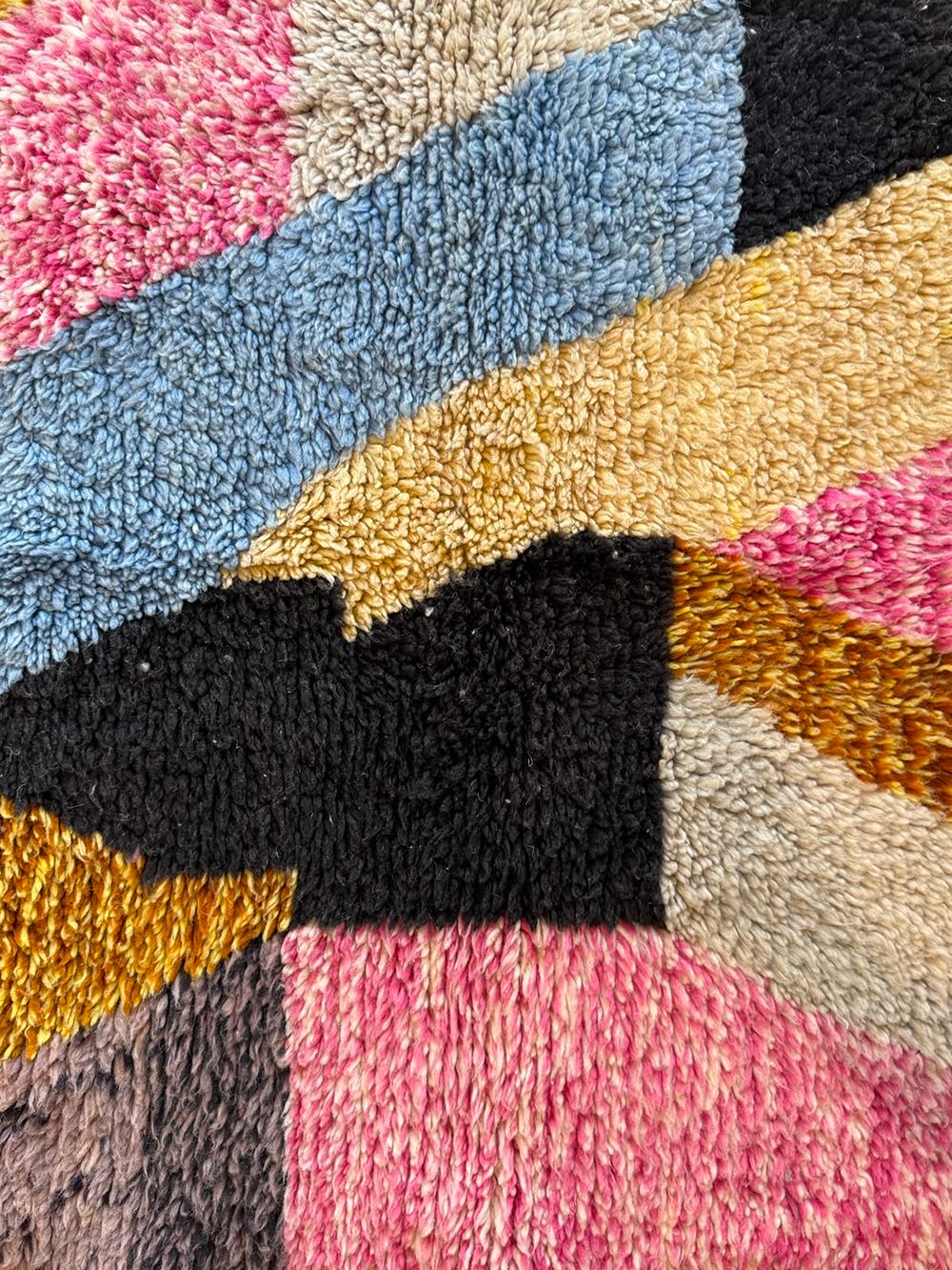 Moroccan Boujaad Rug 160x115cm